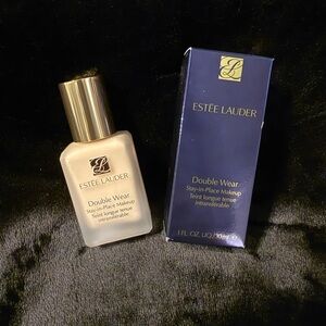 Estée Lauder Double Wear Stay-in-Place Makeup *Old Formula* 2N2 Buff